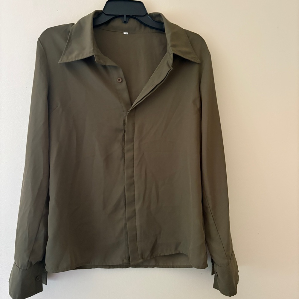 SHEIN Olive Green Lightweight Button Down Blouse Medium